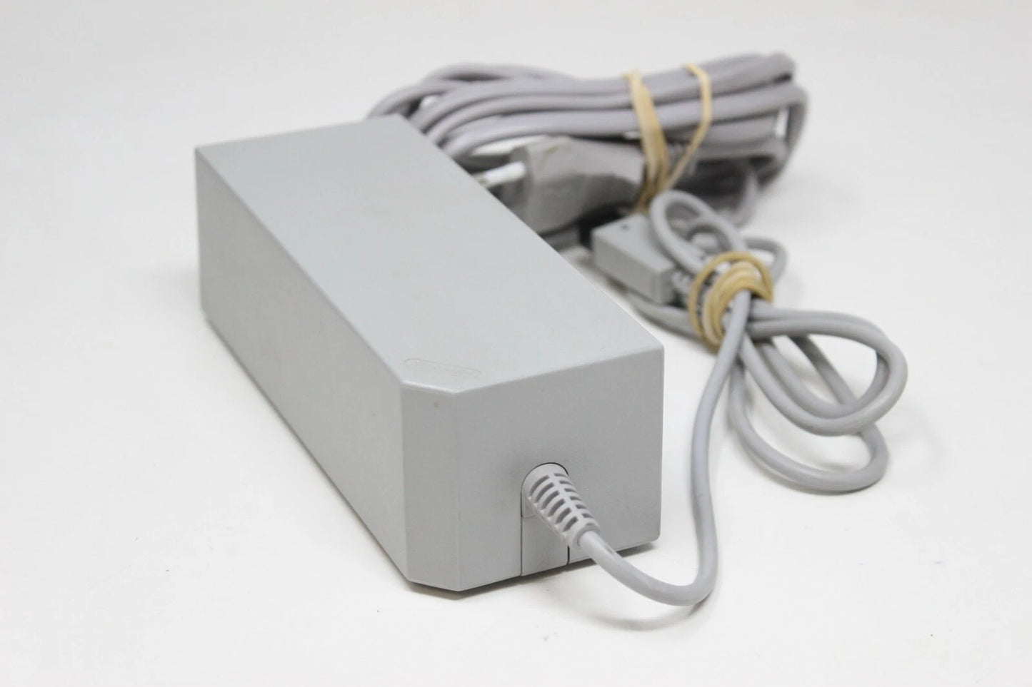 FUENTE DE ALIMENTACIÓN NINTENDO WII OFICIAL INV. 6896 - 6897